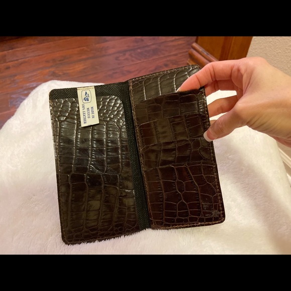 Leather Walllet - Picture 3 of 8